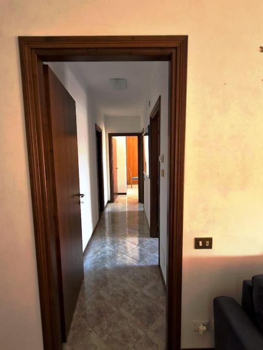 Roma E Palazzo Pontificio Di Castel Gandolfo-Vaticano Esterno foto