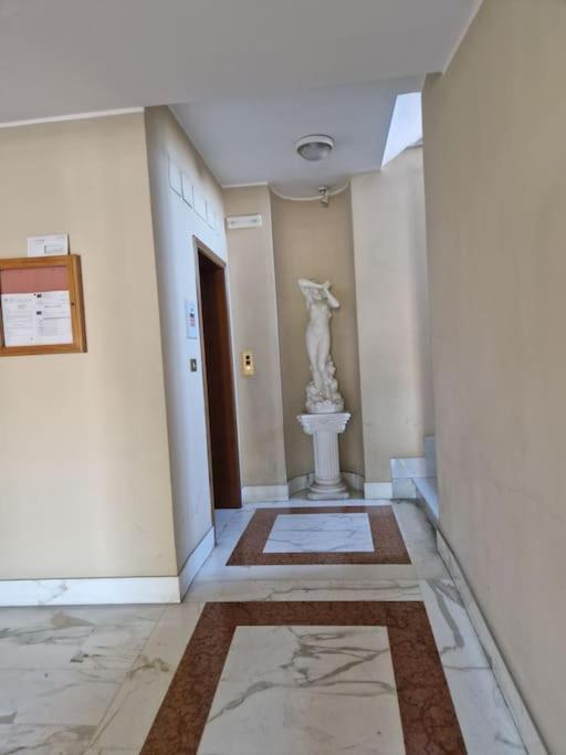 Roma E Palazzo Pontificio Di Castel Gandolfo-Vaticano Esterno foto